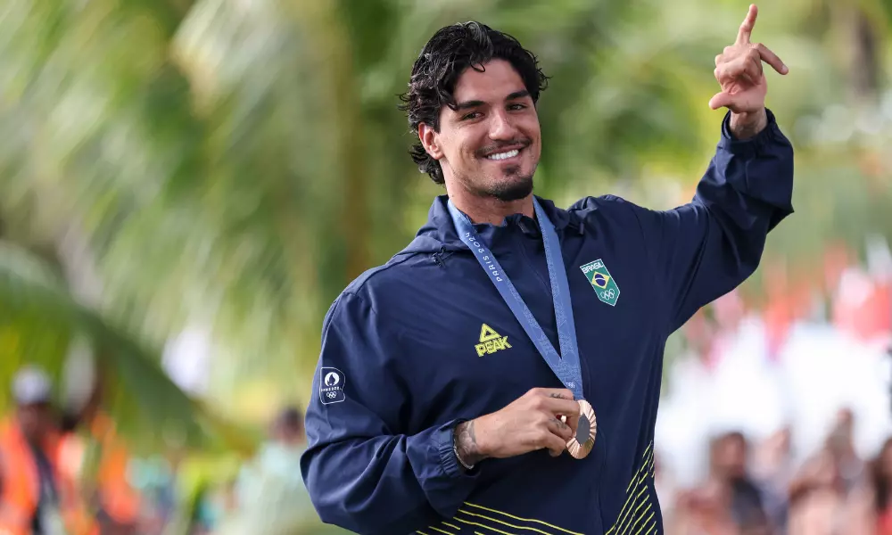 Gabriel Medina conquista sua primeira medalha olímpicas