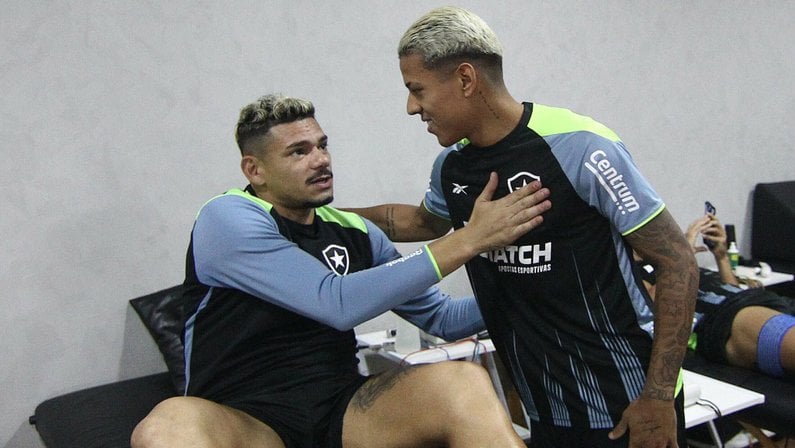 Botafogo Enfrenta Atlético-GO Sem Tiquinho Soares