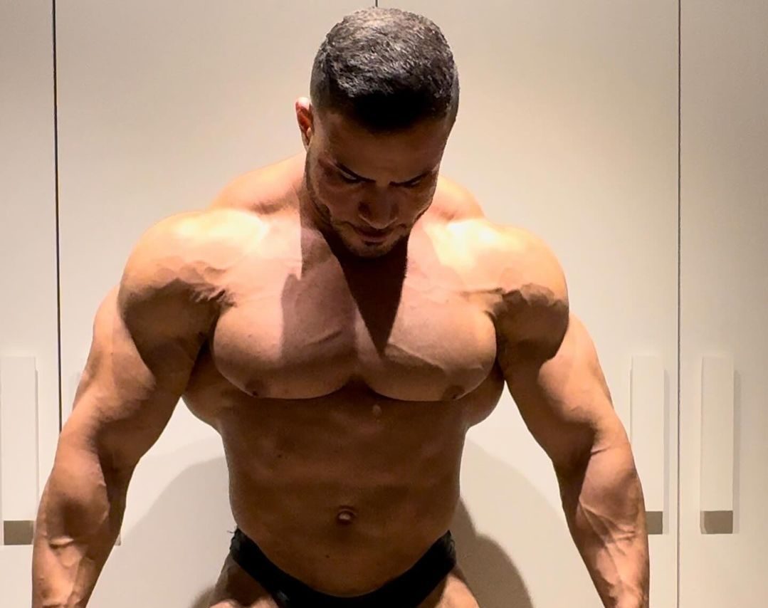 Fabio Junior Focado na Sua Segunda Participação no Mr. Olympia: Olho no Atleta que Vem Fortalecendo seu Físico no Deserto