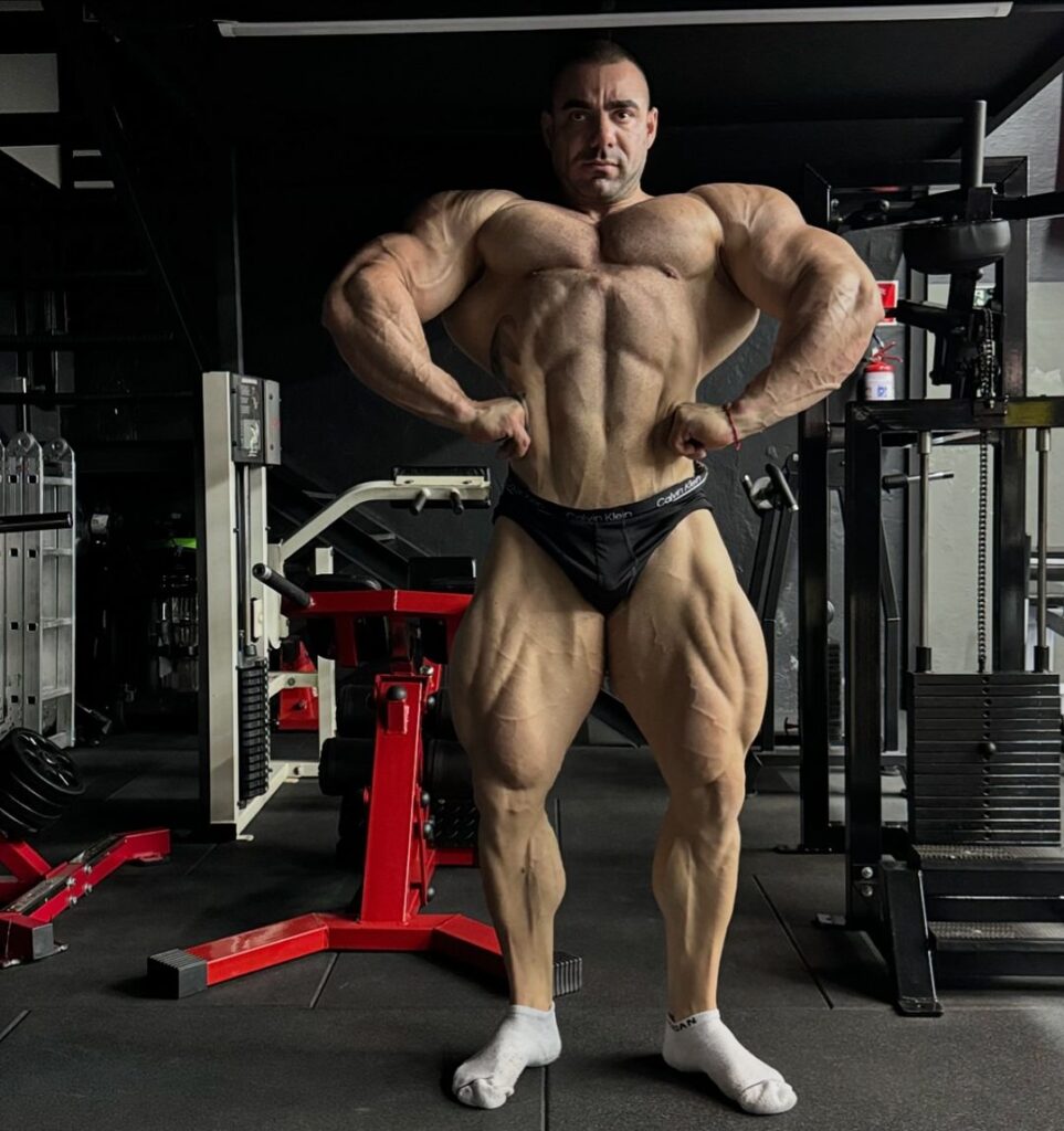 Rafa Branda: Retorno ao Mr. Olympia e a Disputa com Samson Dauda