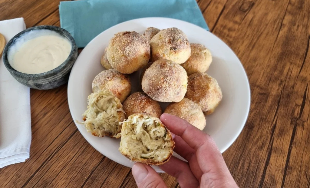 Bolinho Proteico de Frango com Batata-Doce e Chia