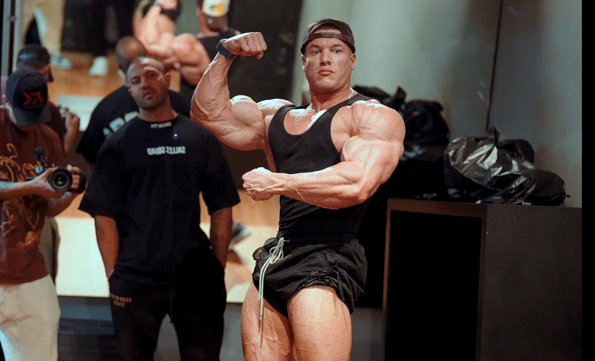 Caike Pro surpreende árbitra do Mr. Olympia